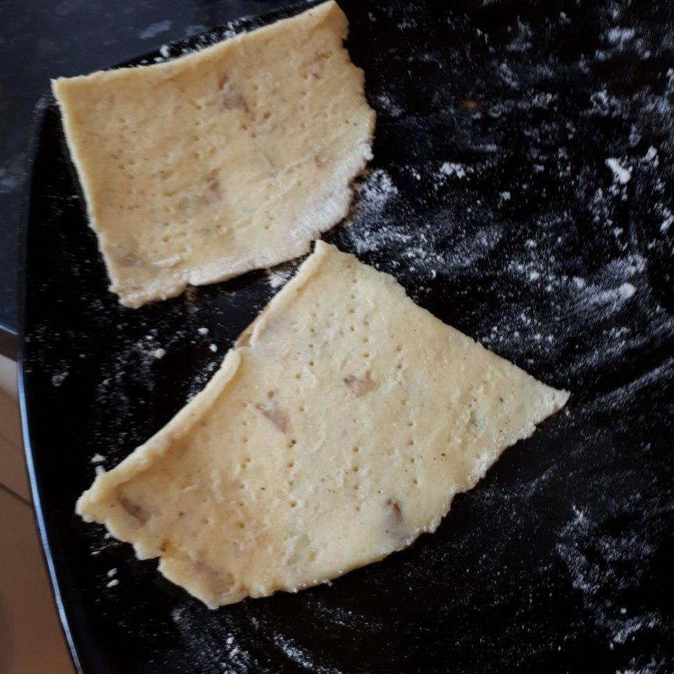 Raw Tattie (Potato) Scones